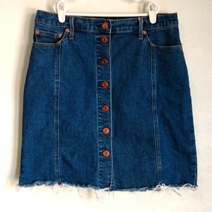 Bottom up denim skirt